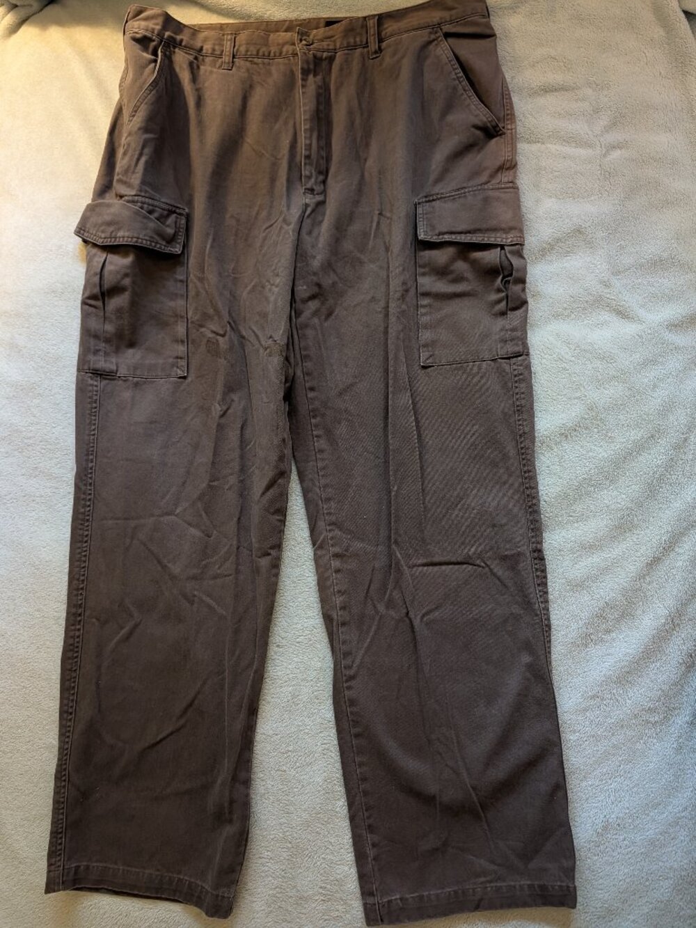 MEN'S EDDIE BAUER PANTS 40 x 32 Slacks Cargo Dark Brown Pockets Work Office